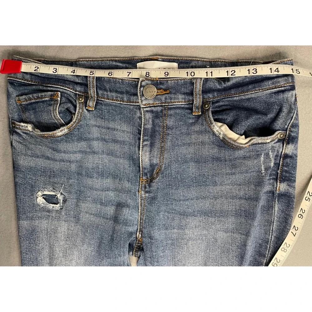 LOFT‎ Modern Straight Leg Distressed Jeans Medium Wash Raw Hem Size 6 28(26)